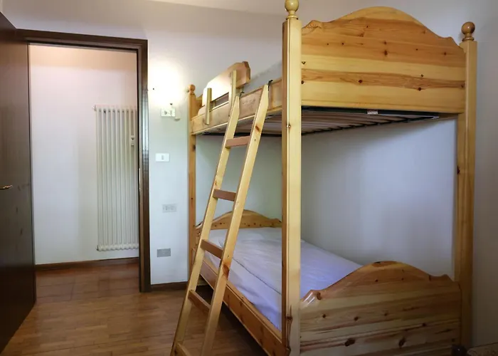 アパート Anny カナツェーイ